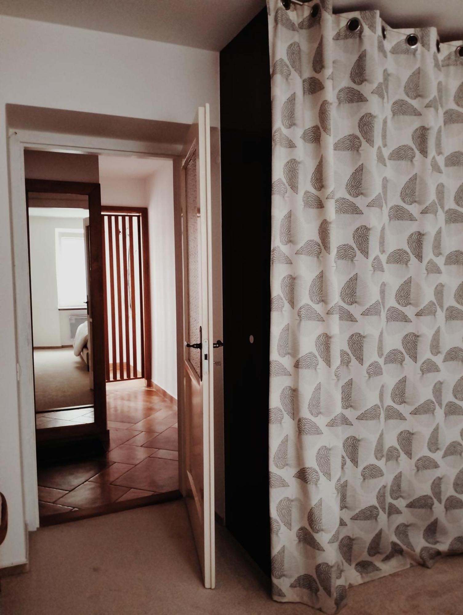 Old Town Apartment, Free Parking Liptovský Mikuláš Esterno foto